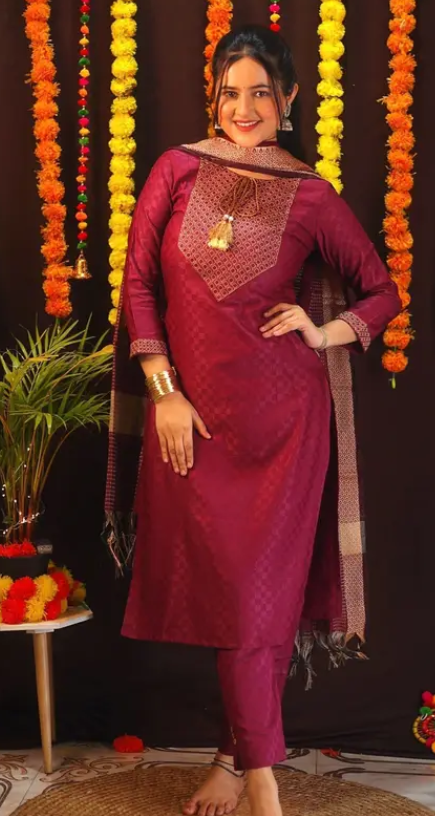 Women Cotton Blend Kurti Pant Dupatta Set