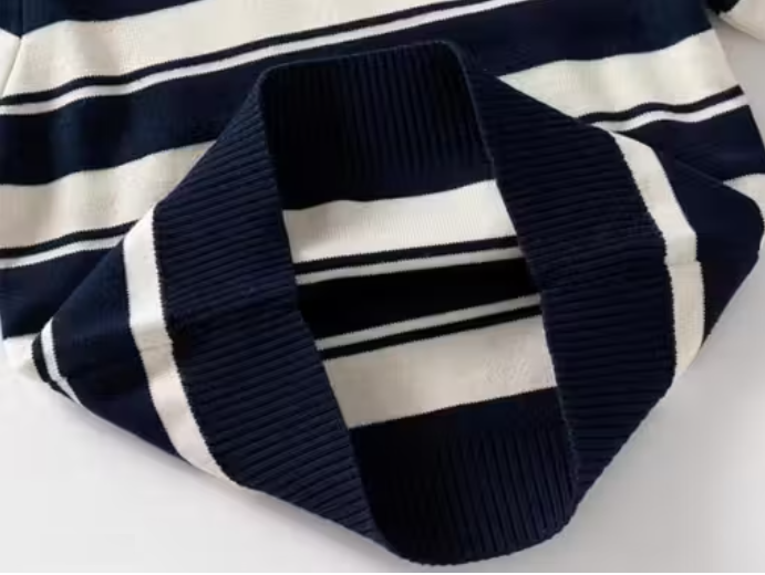 New Stylish Trendy Hand Knitted Woollen Warm Sweater Full Sleeve Round Neck Stripped Design Woollen