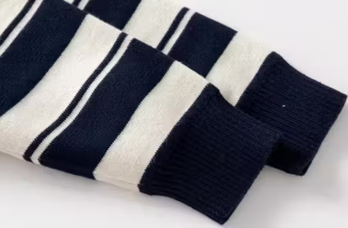 New Stylish Trendy Hand Knitted Woollen Warm Sweater Full Sleeve Round Neck Stripped Design Woollen