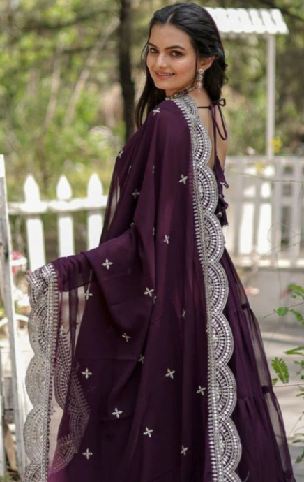 Women Regular Kurta with Pyjamas & With Dupatta