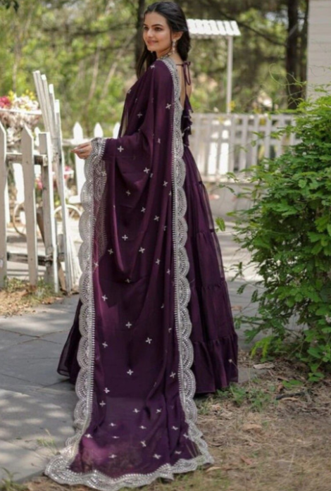 Women Regular Kurta with Pyjamas & With Dupatta