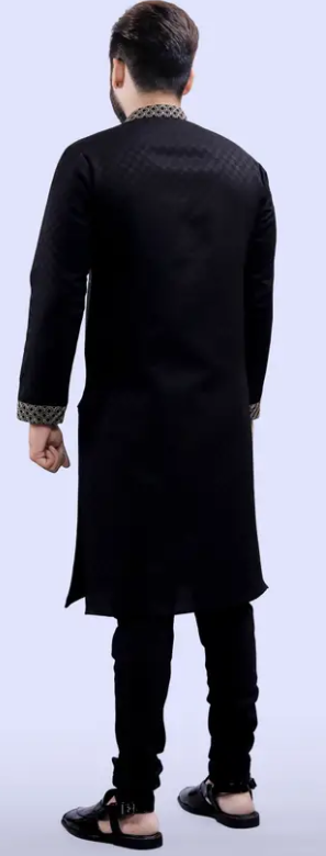 Men Silk Blend Kurta Pyjama Set