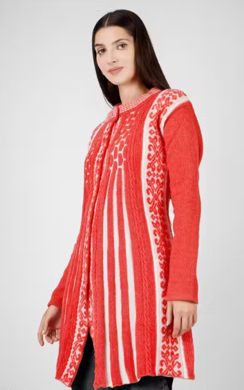 Wonder Women presents a new long A-line cardigen