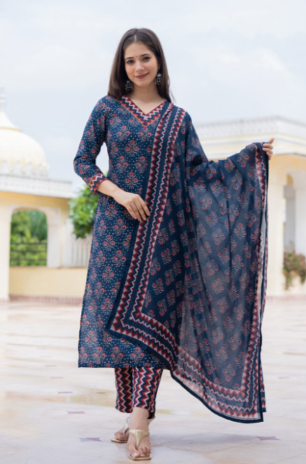 Floral Printed Straight Kurta With Trousers & Dupatta