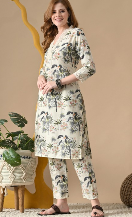 Women Floral Printed Regular Pure Cotton Kurta with Pyjamas