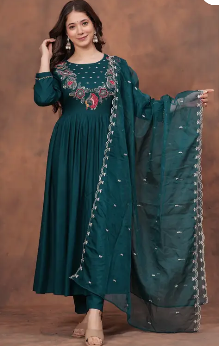 Women Viscose Rayon Kurti Pant Dupatta Set