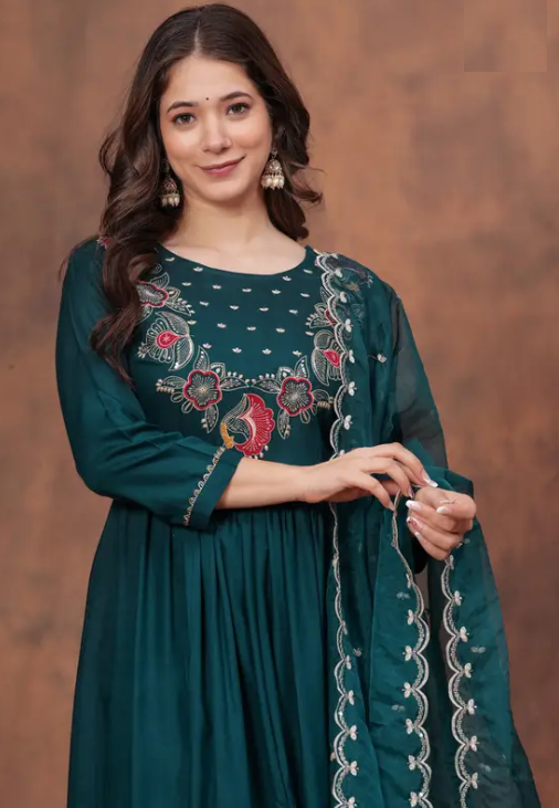 Women Viscose Rayon Kurti Pant Dupatta Set