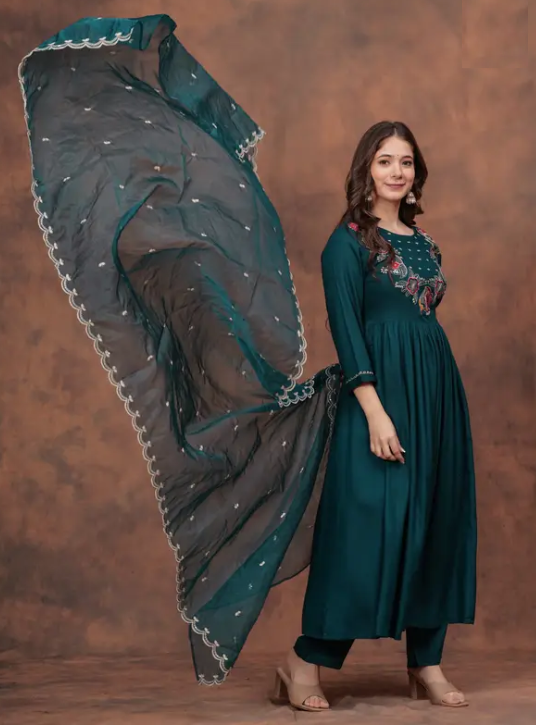 Women Viscose Rayon Kurti Pant Dupatta Set