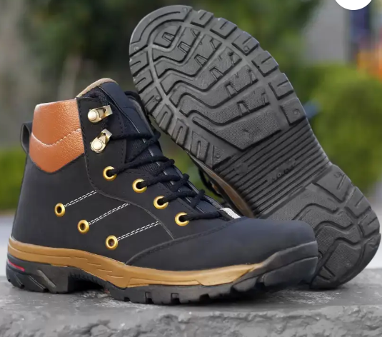 Best Casual Boots for Men Trendy | Comfortable