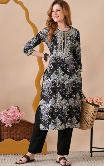 Women Floral Printed Cotton Kurta with Trousers