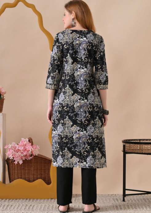 Women Floral Printed Cotton Kurta with Trousers