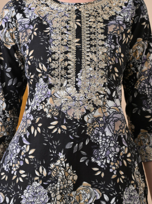 Women Floral Printed Cotton Kurta with Trousers