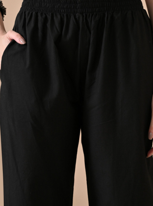 Women Floral Printed Cotton Kurta with Trousers