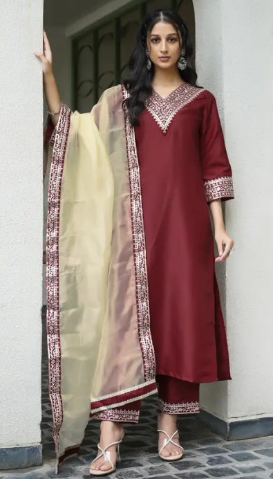 Women Silk Blend Kurta Pant Dupatta Set