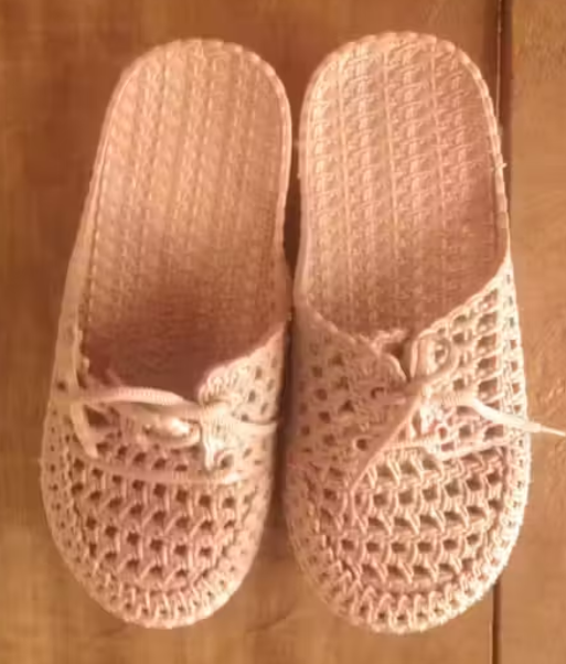 Fancy Women Slippers with comfortable and relax feeling