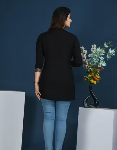 Women Tending Rayon Golden Printed short kurta