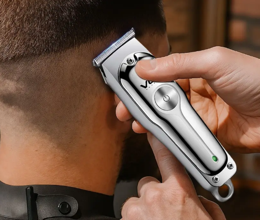 VGR V-071 Professional Trimmer 120 min Runtime 4 Length Settings  (Silver)