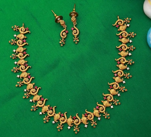 Brass, Copper Gold-plated Gold Jewel Set  (Pack of 1)