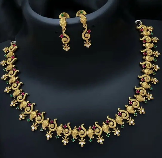 Brass, Copper Gold-plated Gold Jewel Set  (Pack of 1)