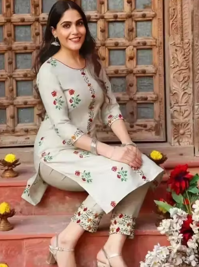 WOMEN KURTA SET WITH FANCY KURTI WITH BOTTOM