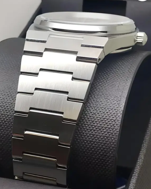 Analog Watch - For Men PE Black DM0011