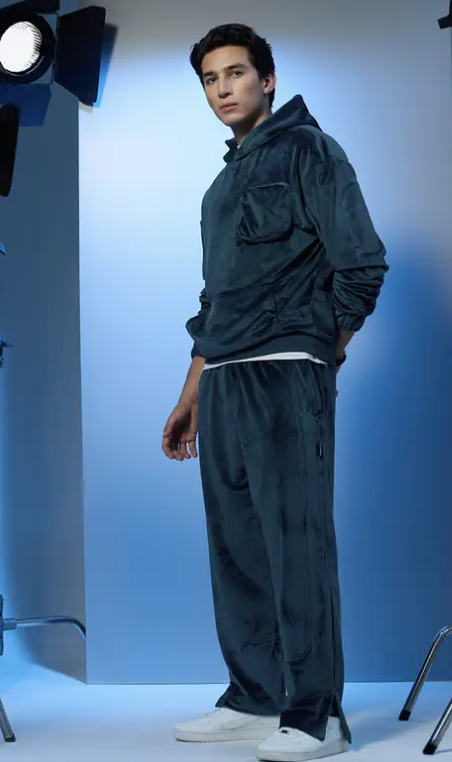 Men Relaxed Green Polyester Trousers