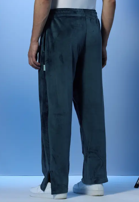 Men Relaxed Green Polyester Trousers