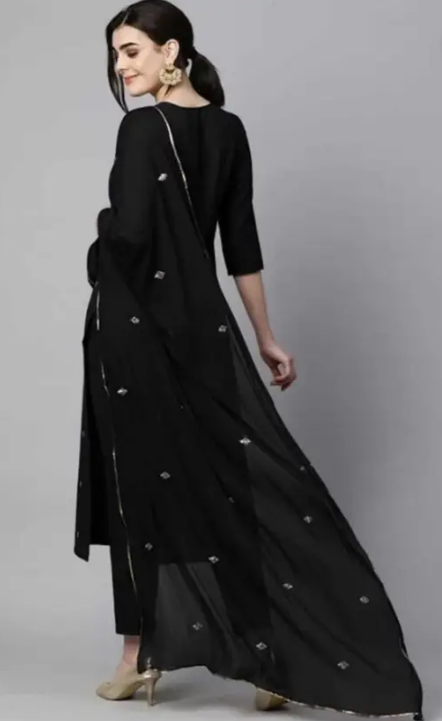 Women Cotton Blend Kurti Pant Dupatta Set