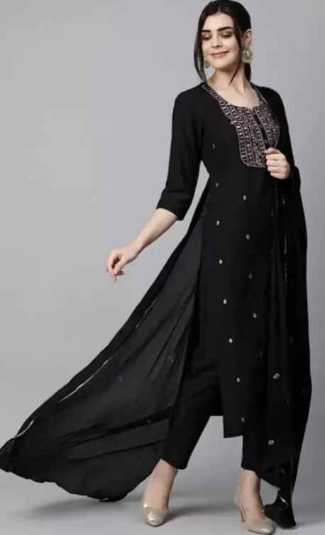 Women Cotton Blend Kurti Pant Dupatta Set