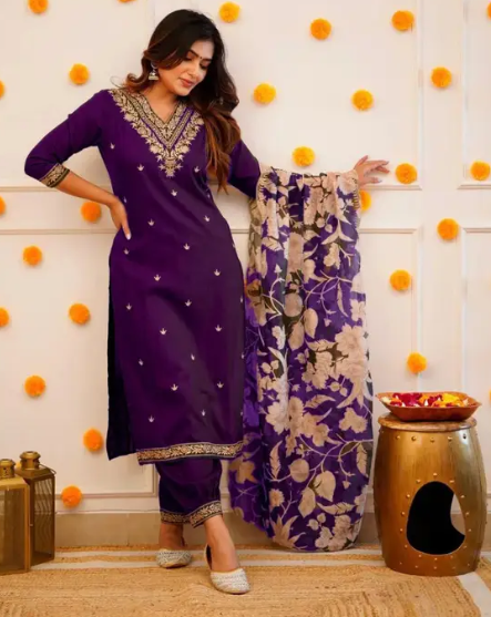 Women Worked Viscose Rayon Kurta Pant Attached Dupatta Set