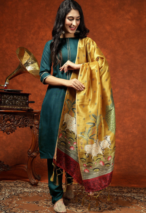 Kalini Women Straight Kurta Pant Set With Digital Print Dupatta