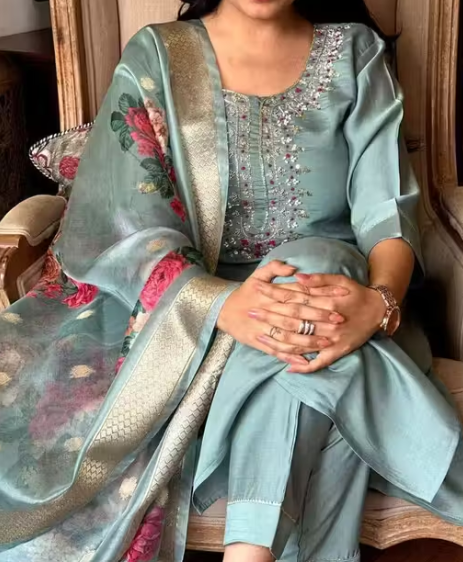 Fancy Reyon Slub Kurta Set With Dupatta