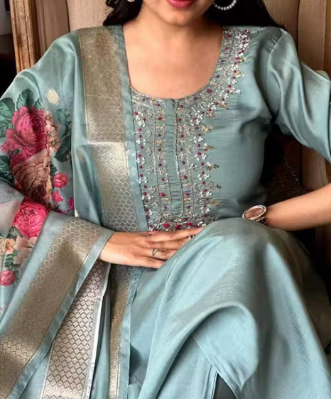 Fancy Reyon Slub Kurta Set With Dupatta