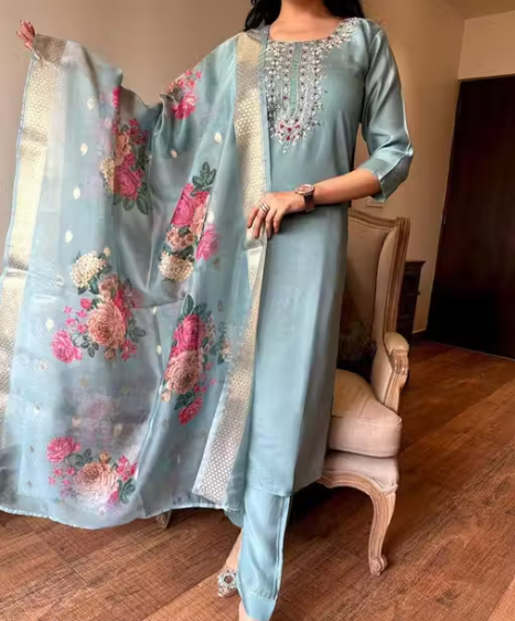 Fancy Reyon Slub Kurta Set With Dupatta