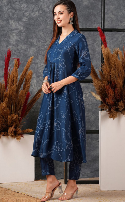 Women Floral Printed Regular Kurta with Trousers