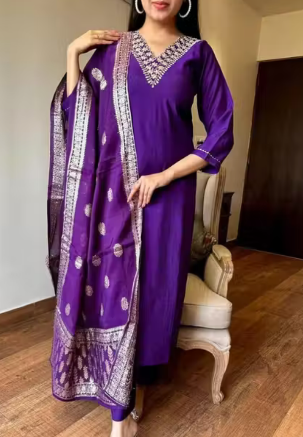 Women's Lavender Colour Rayon Slub V-neck Embroidered Straight Kurta Pant with Dupatta set