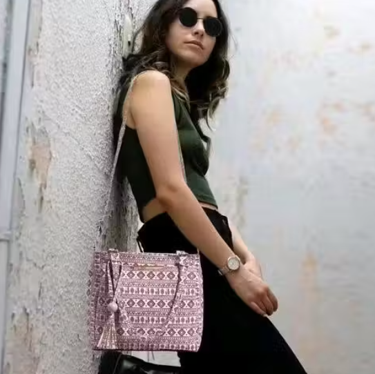 New design Women's girls handbag Ladies purse college Travel Gorgeous Alluring handbag for Ladies