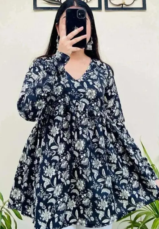 Women Floral Print Viscose Rayon Flared Kurta (Blue)