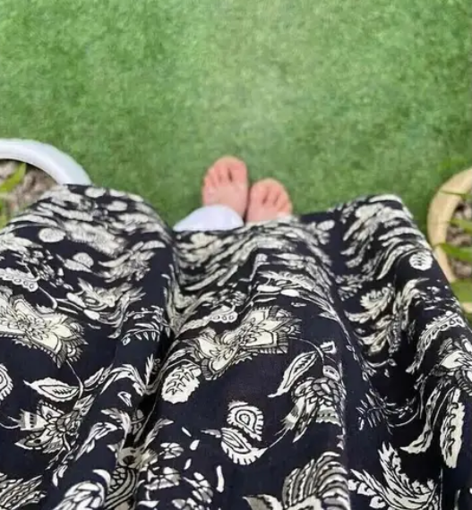 Women Floral Print Viscose Rayon Flared Kurta (Blue)