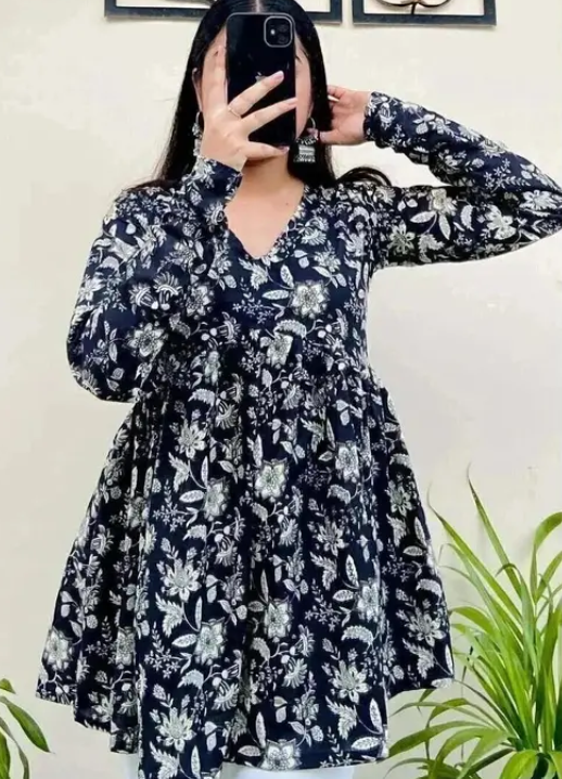 Women Floral Print Viscose Rayon Flared Kurta (Blue)